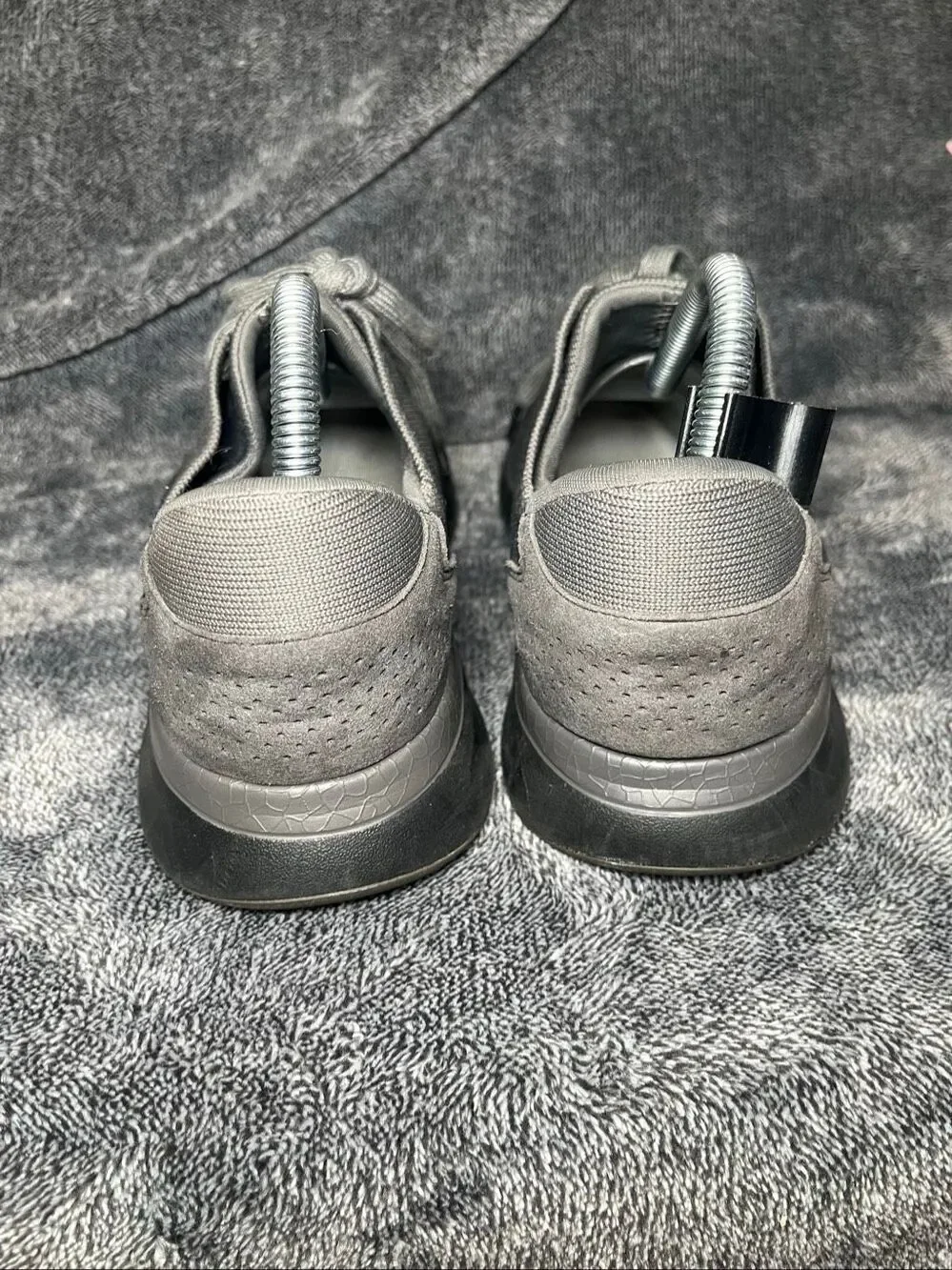 Kizik Athens Hands-Free Slip-On Shoes Grey Knit Men's 7 / Women's 8.5 G1FCDLIMGT